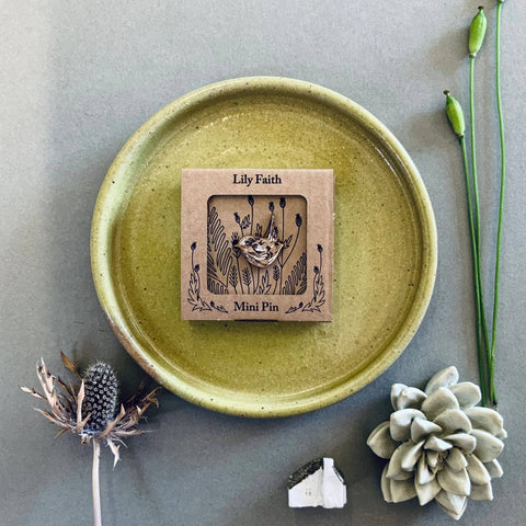 Wren Mini Pin Brooch - Sprouts of Bristol