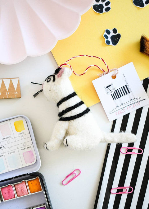 Niaski Pablo Picatso Felt Decoration – Handmade Fair Trade - Sprouts of Bristol